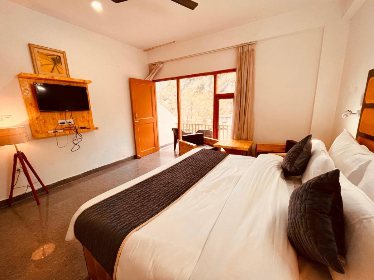 Himalayan Riverpark - A Four Star Luxury Hotel, Manali ภายนอก รูปภาพ